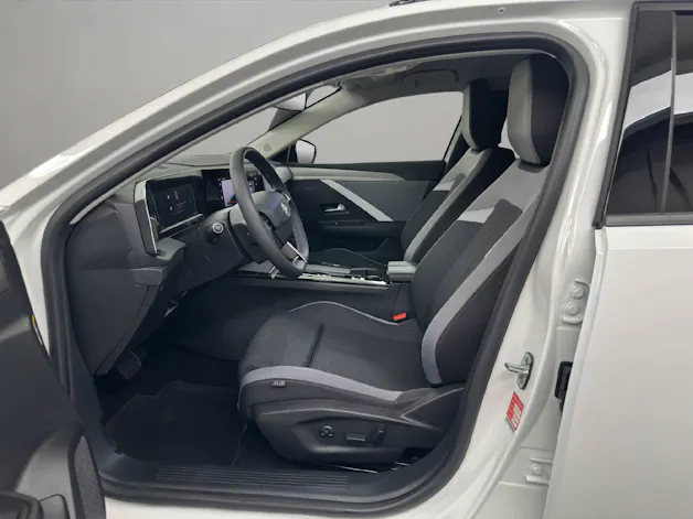 Opel Astra-e Sports Tourer Edition
