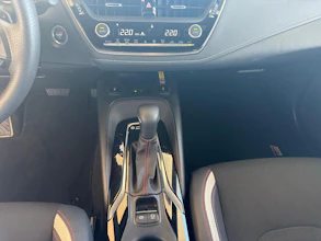 https://vehicle.imgix.net/4398951/44b0fd20-122d-41af-8e66-e3dd4a8f9cab.jpg