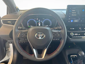 Fahrzeugbild TOYOTA Corolla Touring Sports 2.0 HSD GR Sport