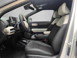 https://vehicle.imgix.net/4398969/335498fa-db3a-437d-b5b6-7bb22817b331.jpg