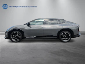 https://vehicle.imgix.net/4398972/a89904e8-d838-4b58-a9c6-ebace336707f.jpg