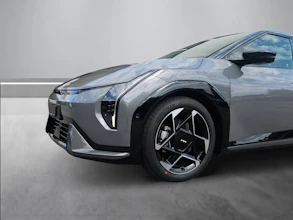 https://vehicle.imgix.net/4398980/9de4c961-9619-4e21-ba7d-ee8b1e778497.jpg