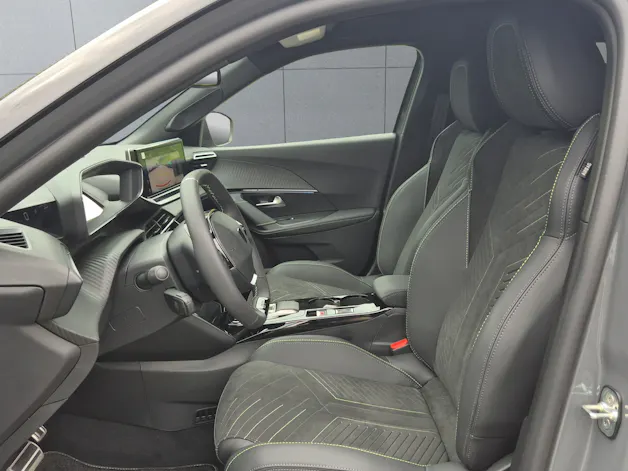 Peugeot 2008 1.2 Hybrid 145 GT Exclusive