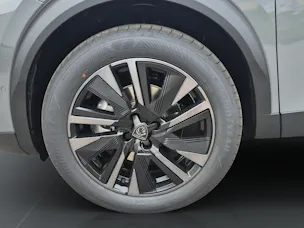 PEUGEOT 2008 1.2 Hybrid 145 GT Exclusive