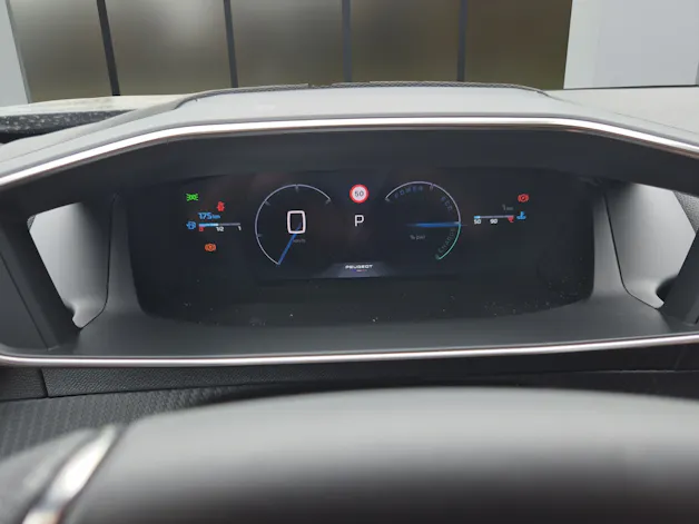 Peugeot 2008 1.2 Hybrid 145 GT Exclusive