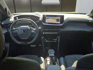 PEUGEOT 2008 1.2 Hybrid 145 GT Exclusive