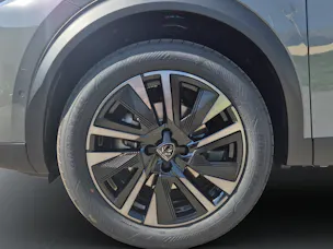 PEUGEOT 2008 1.2 Hybrid 145 GT Exclusive