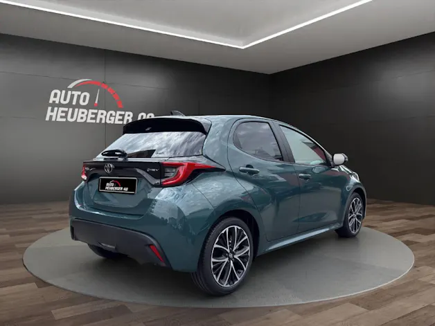 Toyota Yaris 1.5 VVT-i HSD Trend