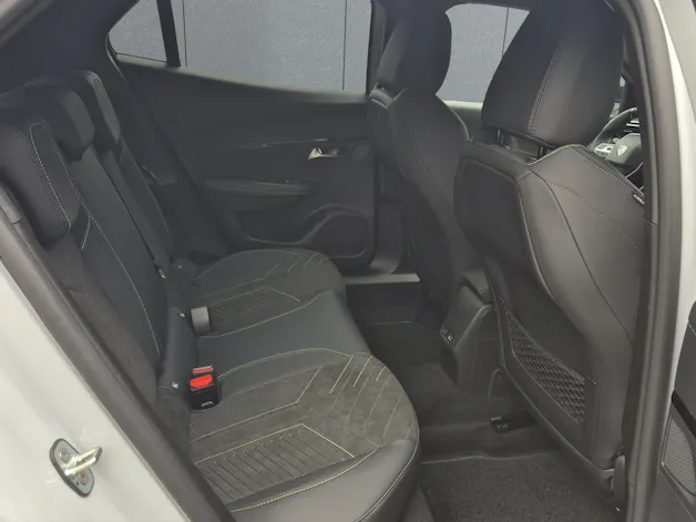 Peugeot 2008 1.2 Hybrid 145 GT Exclusive