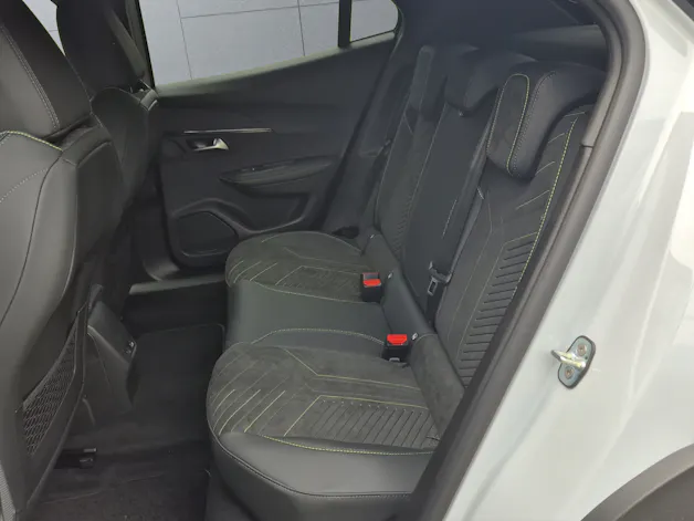 Peugeot 2008 1.2 Hybrid 145 GT Exclusive