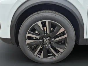 PEUGEOT 2008 1.2 Hybrid 145 GT Exclusive