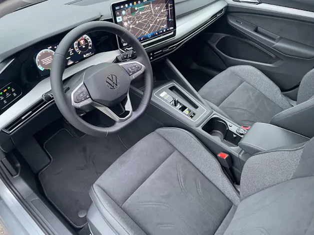 VW Golf VIII 1.5 eTSI UNITED Life DSG