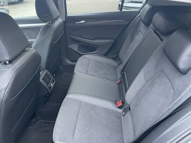 VW Golf VIII 1.5 eTSI UNITED Life DSG