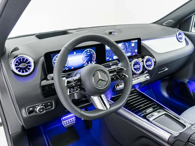 Mercedes-Benz GLA 220 d 4MATIC "Swiss Star"