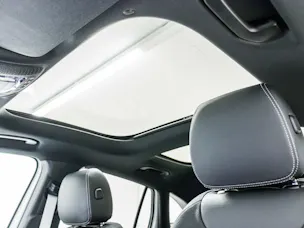 Mercedes-Benz GLA 220 d 4MATIC "Swiss Star"
