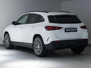 Mercedes-Benz GLA 220 d 4MATIC "Swiss Star"