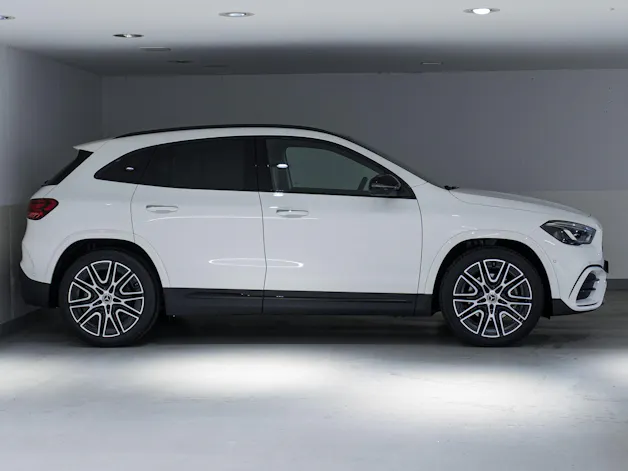 Mercedes-Benz GLA 220 d 4MATIC "Swiss Star"