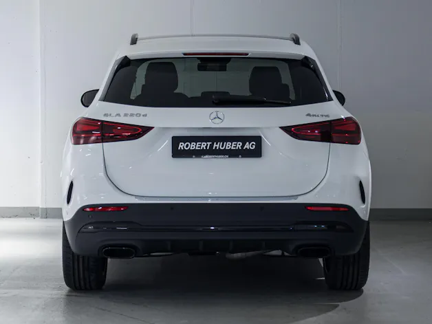 Mercedes-Benz GLA 220 d 4MATIC "Swiss Star"