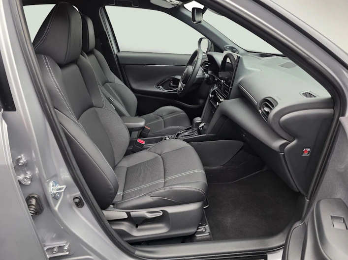 Fahrzeugbild TOYOTA YARIS CROSS
