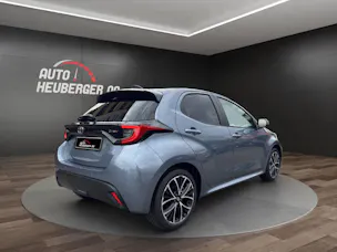 Toyota Yaris 1.5 VVT-i HSD Trend