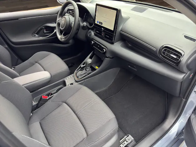 Toyota Yaris 1.5 VVT-i HSD Trend
