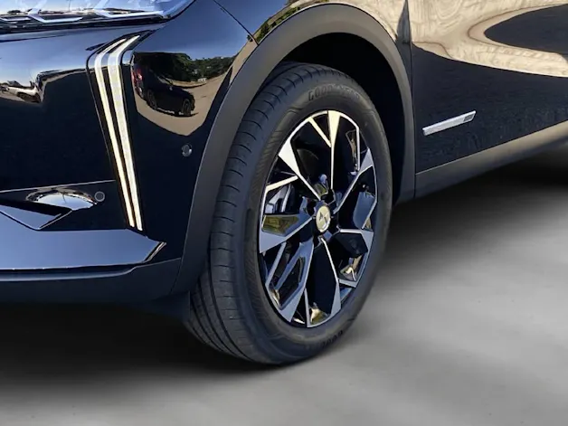 DS Automobiles 3 Crossback 1.2 Hybrid Jules consignation Hotz