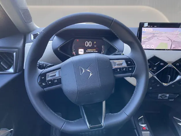 DS Automobiles 3 Crossback 1.2 Hybrid Jules consignation Hotz