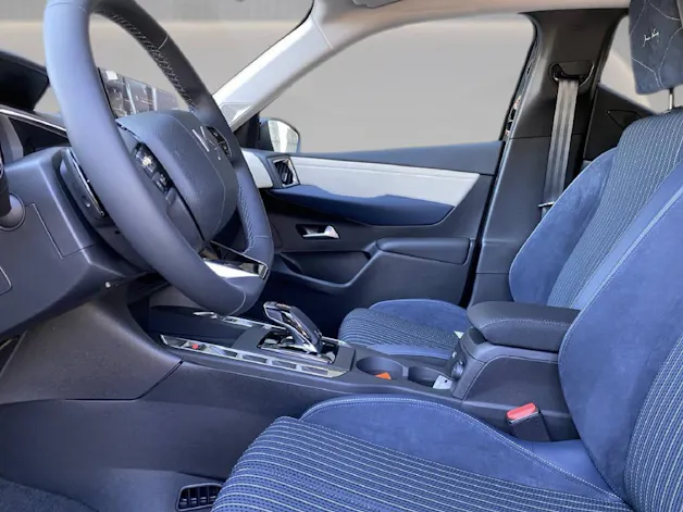 DS Automobiles 3 Crossback 1.2 Hybrid Jules consignation Hotz
