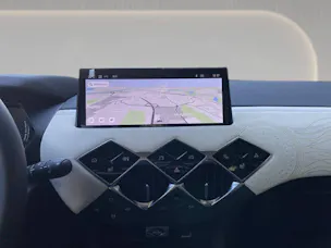 DS Automobiles 3 Crossback 1.2 Hybrid Jules consignation Hotz