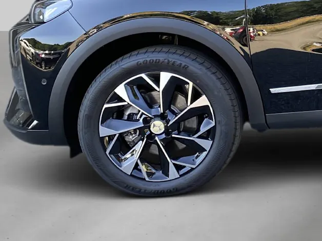 DS Automobiles 3 Crossback 1.2 Hybrid Jules consignation Hotz