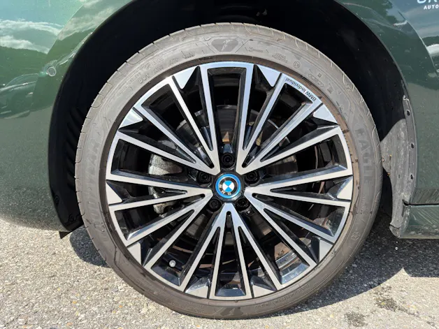 BMW 🆕230e xDrive Active Tourer M Sport (CH) ⛽ + 🔌