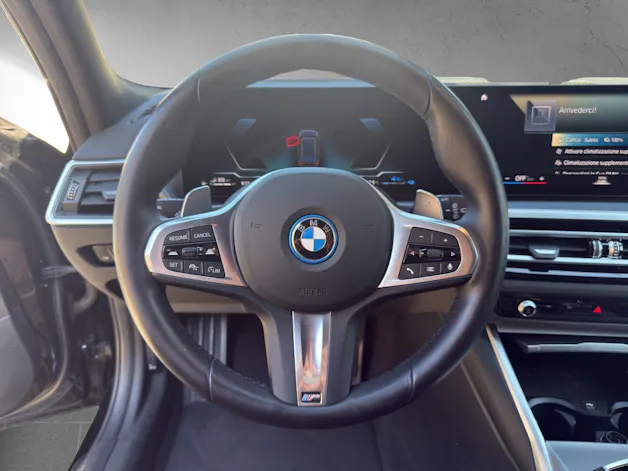 BMW 330e xDrive Touring