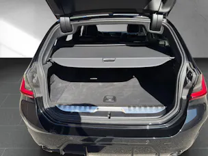 BMW 330e xDrive Touring