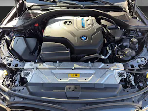 BMW 330e xDrive Touring