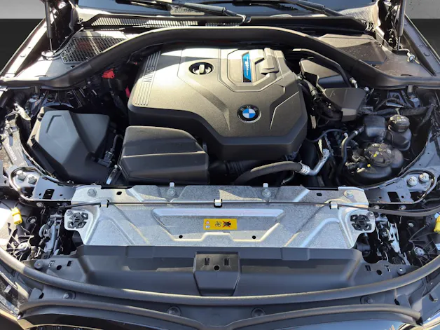 BMW 330e xDrive Touring
