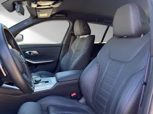 BMW 330e xDrive Touring