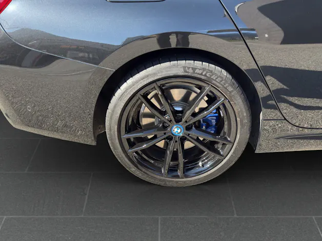 BMW 330e xDrive Touring