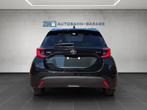 Toyota Yaris 1.5 VVT-i HSD Trend