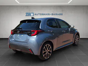Toyota Yaris 1.5 VVT-i HSD Trend