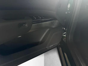 https://vehicle.imgix.net/4399191/8510d90d-108b-45ff-9fd2-13b9118cb200.jpg