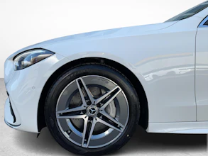 https://vehicle.imgix.net/4399214/38b3f173-1d87-465a-8f9b-9500806701e2.jpg