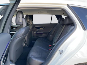 https://vehicle.imgix.net/4399214/b8a6c8a5-a161-45c3-a0b7-5312591fff90.jpg