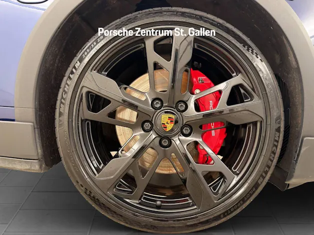 Porsche Taycan 4S Cross Turismo