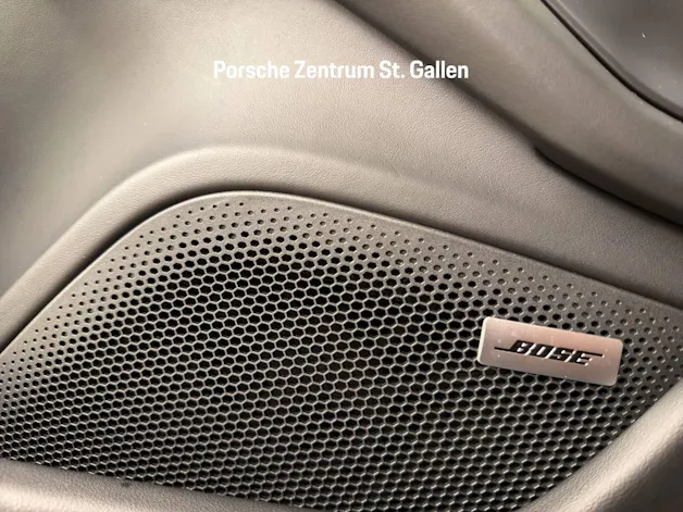 Porsche Taycan 4S Cross Turismo