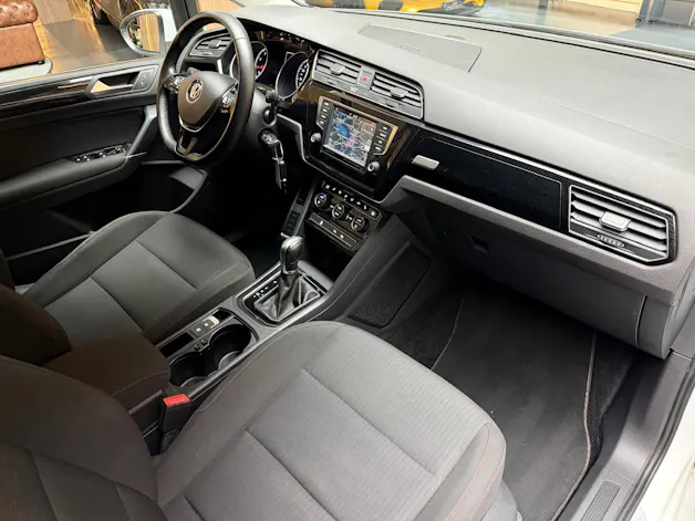 VW Touran 1.4 TSI Sound DSG