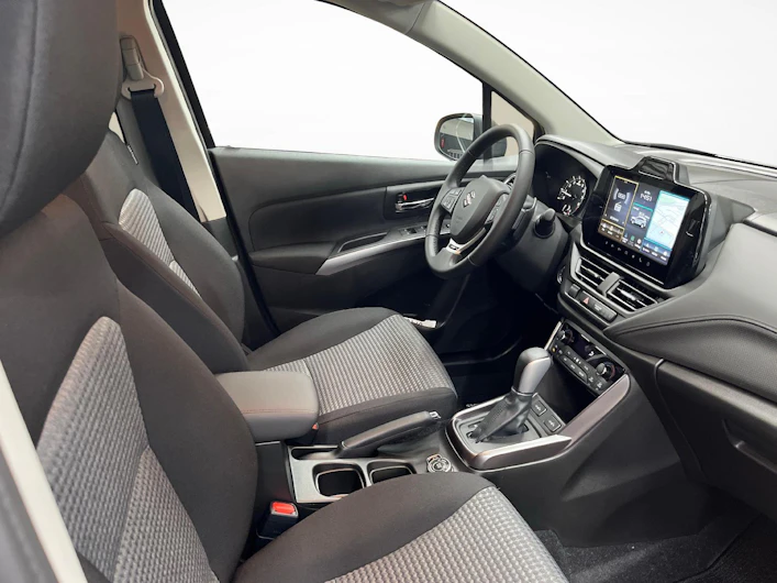 Fahrzeugbild SUZUKI S-CROSS