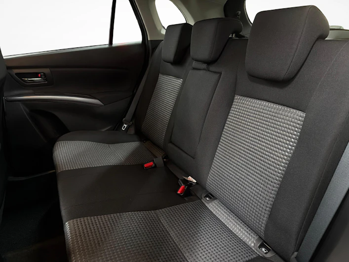 image du véhicule SUZUKI S-CROSS