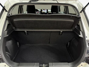 https://vehicle.imgix.net/4399242/d8d03699-fbc2-4f52-8508-a3fbac33dc42.jpg