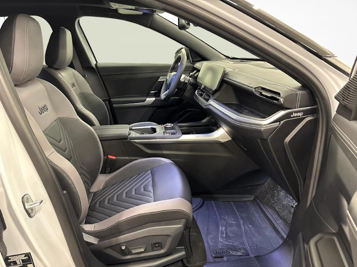 Fahrzeugbild JEEP COMPASS