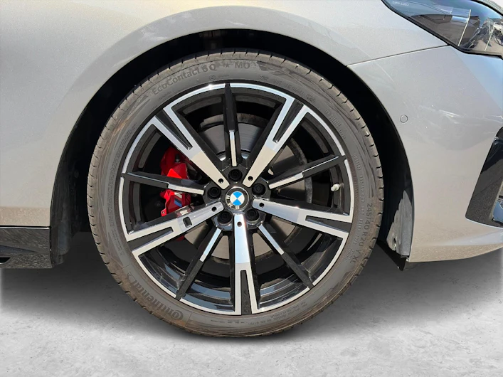immagine del veicolo BMW 5 SERIES